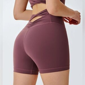 Berlook Activewear Purple Cut Out Shorts 3"